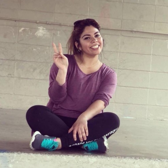 Meet your Posher, Melissa - Picture 1 of 1